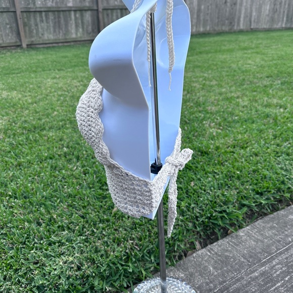 Elegant Cream Crochet Halter Top - Picture 3 of 9